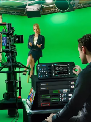 Kit de Streaming Profesional pack técnico por horas Kit de Streaming Profesional (pack técnico por horas) Realización multicámara en directo 4 cámaras 6K