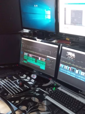 Versión/Adaptaciones de formato (TV/Web/Redes) x hora